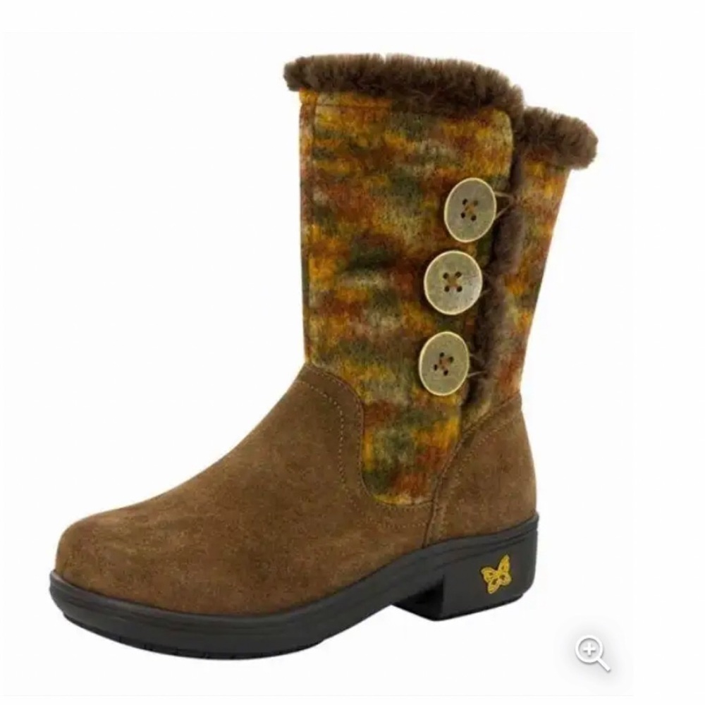 Alegria Nanook Pecan Fuzzy Boots Size 36 (US 6) NWOB
